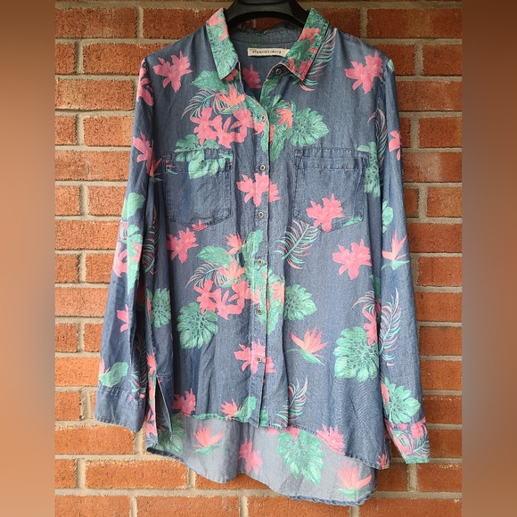 Long sleeve denim US L floral button up shirt - Picture 8 of 11